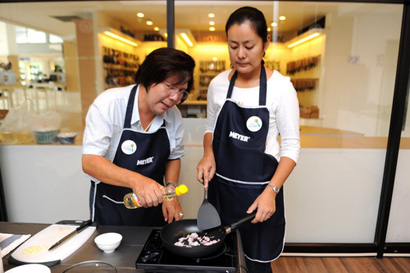 Meyer Cooking Club ��Ѻ����Ѻ���ѡ��÷Ӥ��� ����������ͧ�����ù�����������